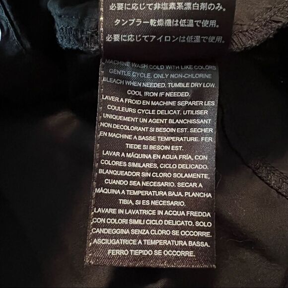 Guess black snap button long sleeve top.‎ Size small - Picture 7 of 13